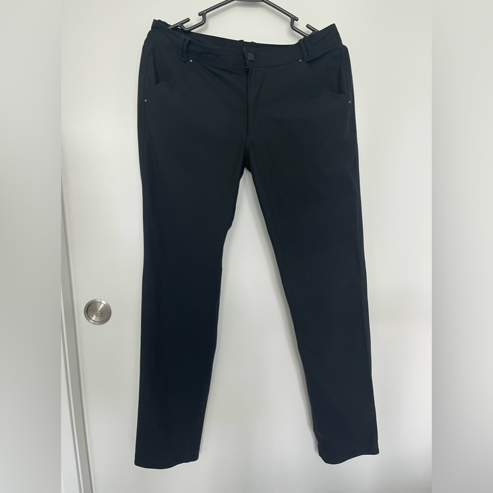 Lululemon golf pants, size 8